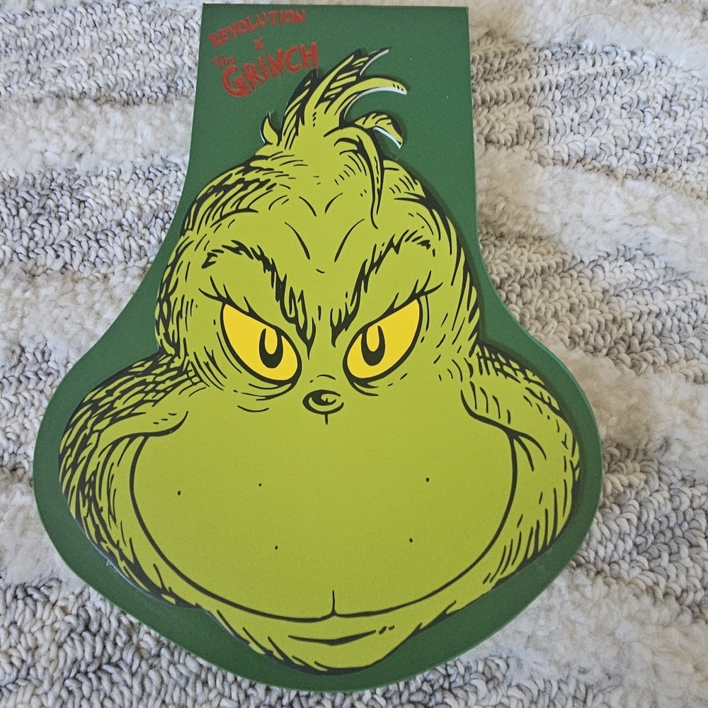 The Grinch x Makeup Revolution The Grinch Shadow Palette -Brand New in Box!